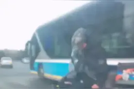 北京：行车纠纷 典型的路怒症，外卖小哥骂人，说好报警的，他走了图片
