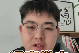 通富微电股价从9月份的18块涨到最高的38已经翻倍了。

  作为半导体产业链封装测试这个环节的龙头，这次500亿的市值是他上市十七八年来的最高点。

  那到底接下来是会一路高歌猛进还是原地踏步，甚至是价值回归原点呢？

  现在股价30块，市值470亿的通富微电值不值得投资呢？#股票 #投资 #通富微电视频封面