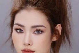 #美妆 #化妆分享 #零基础学化妆 轻欧美烟熏妆  不懂就评论问我视频封面