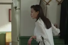 夫妻吵架妻子回娘家，怎料一推开门丈夫也在，这下有意思了视频封面