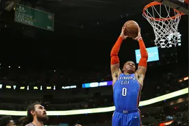 NBA五佳球：威少晃过韦德劈扣领衔 火箭篮筐遭掘金狂炸！图片
