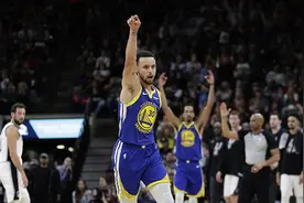 NBA十佳球：横跨球场！库里超远抛物线三分领衔图片